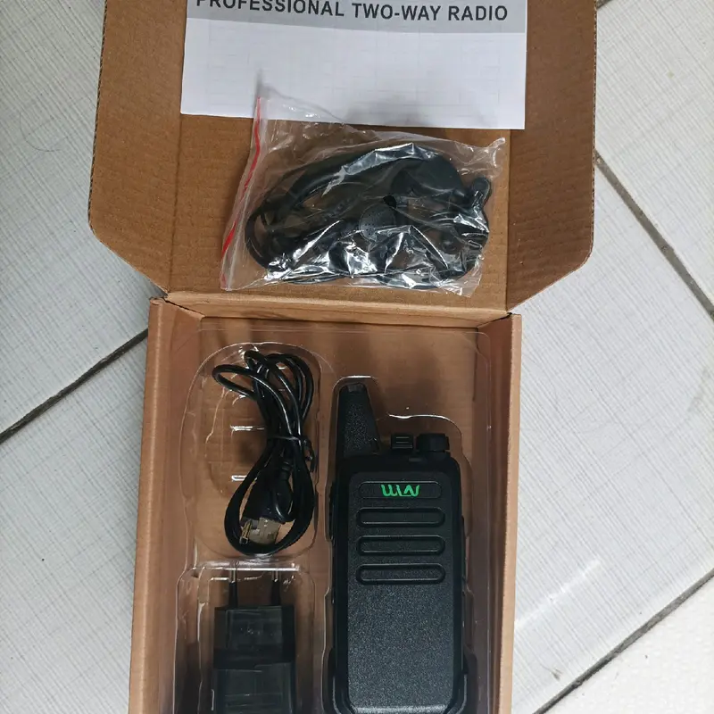 HT WLN KD-C1 WALKIE TALKIE TWO WAY RADIO FREE HEADSET 2
