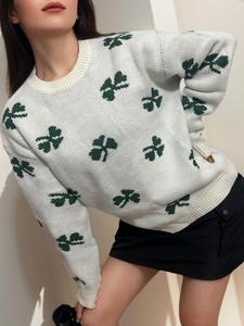 Women's Leaf Print Round Neck Sweater, Casual Long Sleeve Crew Neck Jumper for Fall & Winter, Fashion Ladies' Knitwear for Daily Wear