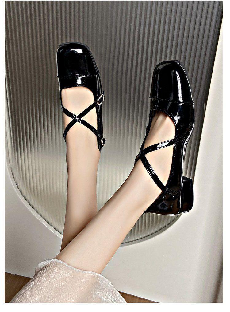 Product Introduction of French Style Silver Fairy Style Pumps Female 2025 Autumn New Retro Inner Match Match Skirt Mary Jane Shoes 8