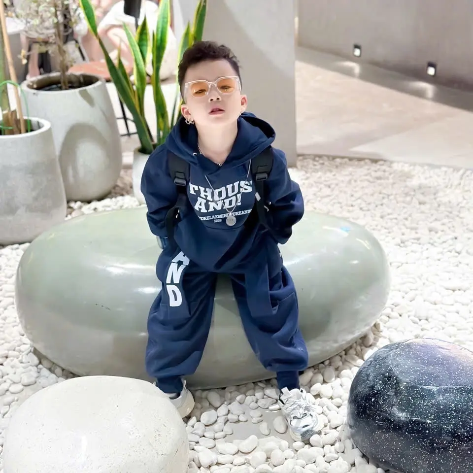 Set hip hop thể thao năng động cho bé