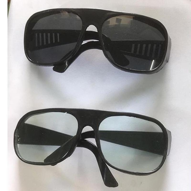  Mắt Kính Bảo Hộ Nhựa Mắt Kính Hàn Đen Trắng Bảo Vệ Mắt 