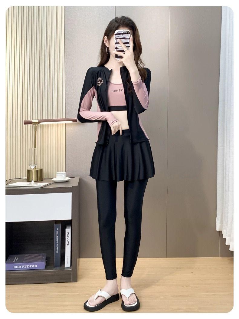 Product Introduction of Plus Size Sports Swimsuit Women's Summer New Split Conservative Long-Sleeved Trousers Diving Suit Jellyfish Seaside Surfing Swimsuit 3