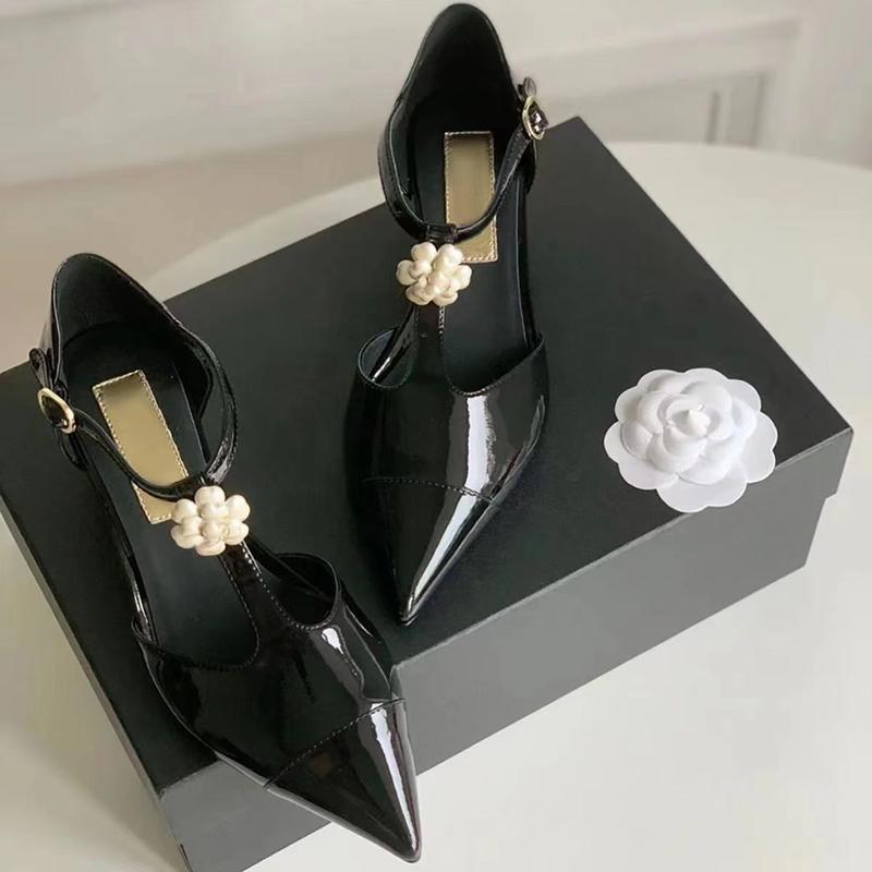 Product Introduction of Giày Mary Jane, Dễ Phối Đồ Nữ, Hàng Mới Về 2024, Mũi Nhọn khoét lỗ, Đế Xuồng, Thiết Kế Colorblock, Kiểu Cắt Thấp, Giày Cao Gót 30