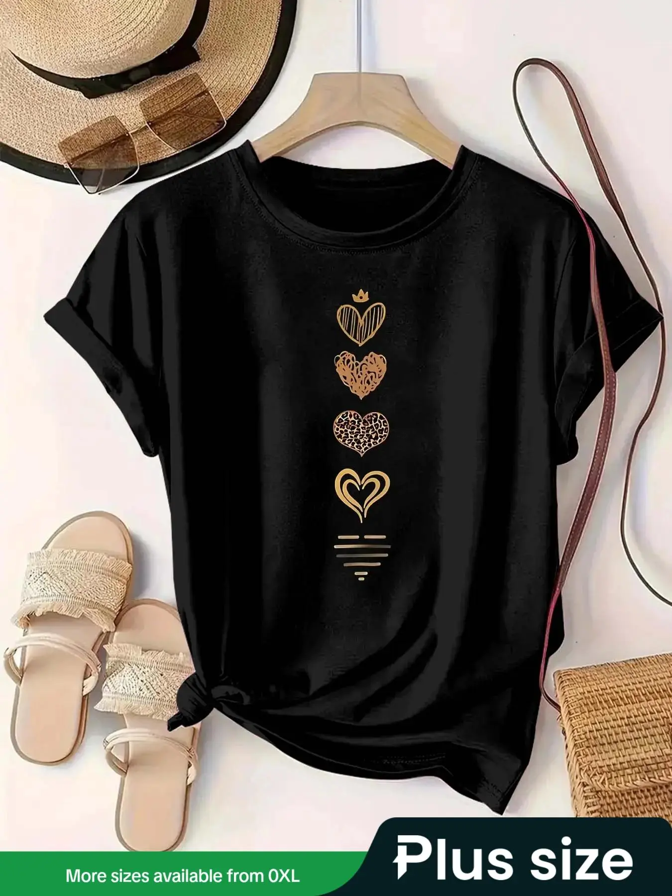 【Plus Size】 Heart Print Round Neck Tee, Casual Short Sleeve Crew Neck T-shirt for Summer, Women's Plus Clothing for Daily Wear