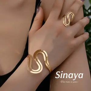 【Sinaya】Gelang dan Cincin Set Bentuk S Ganda Berlubang Bentuk Ular Aksesori Berkilau Z284