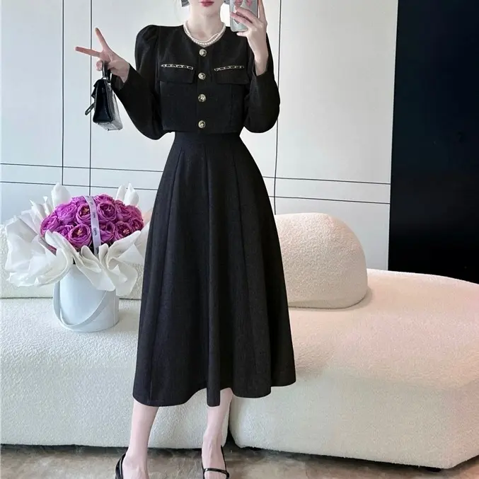 Hera set long sleeve | Korean french style set blouse midi skirt with gold lining 0