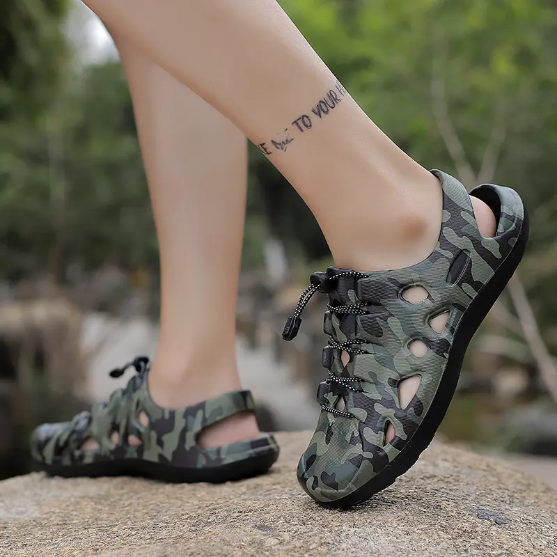 Kasut Sandal Selipar Tersumbat Sukan Duet Lelaki, Stok Sedia, Kasut Crocs Lelaki, Sesuai untuk Meranduk dan Memancing di Sungai, Kalis Air dan tidak licin, Sandal Fesyen untuk Lelaki, Kasut Pantai Berongga, Gaya Baru 2024
