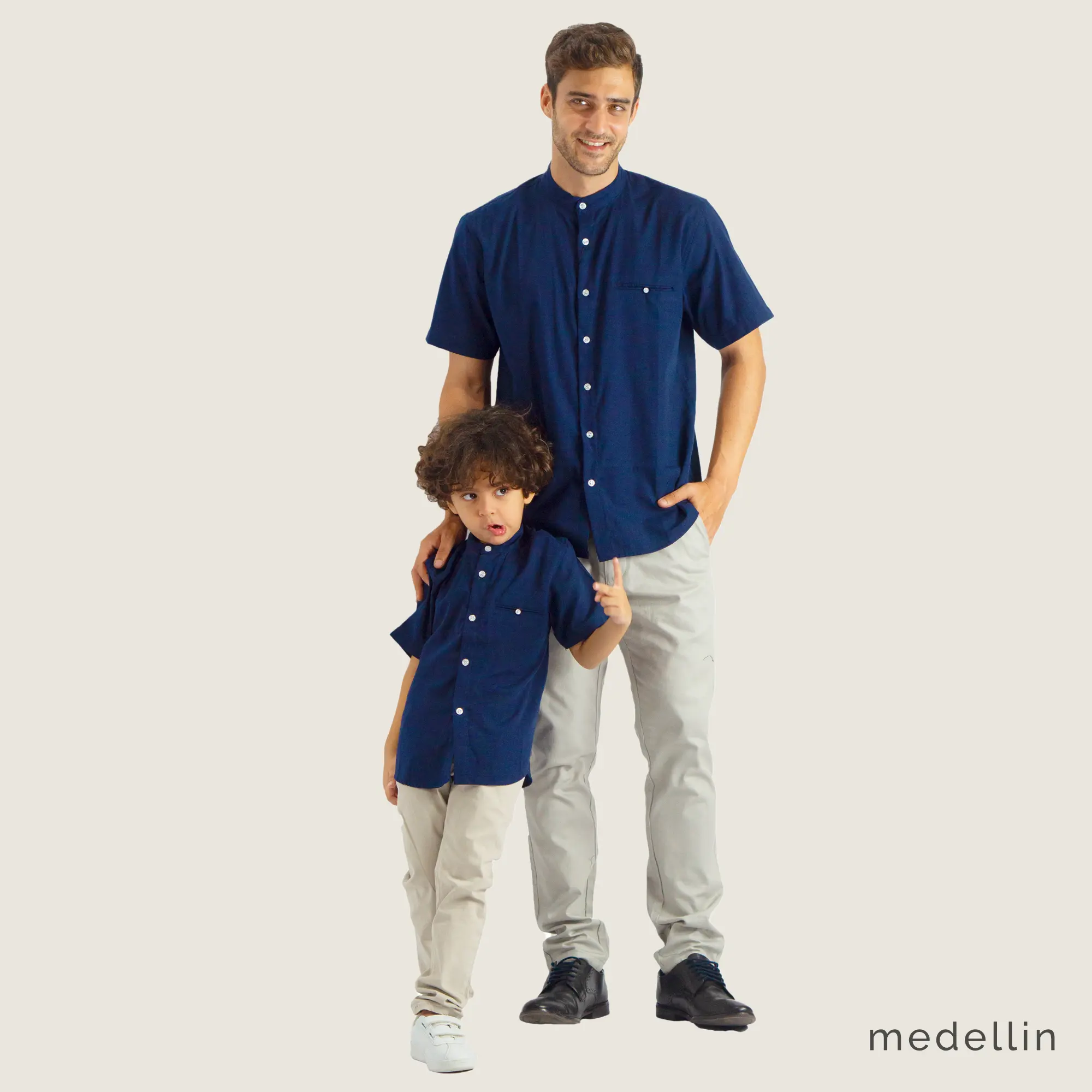 MEDELLIN Kemeja Couple Ayah dan Anak Kerah Turki Lengan Pendek Kerah Koko 101220 Warna Gelap