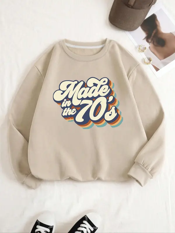 Women's "Made in the 70's" Round Neck Graphic Sweatshirt, Fashion Casual Crew Neck Long Sleeve Pullover for Daily Outdoor Wear, Women's Clothes for Fall & Winter 4