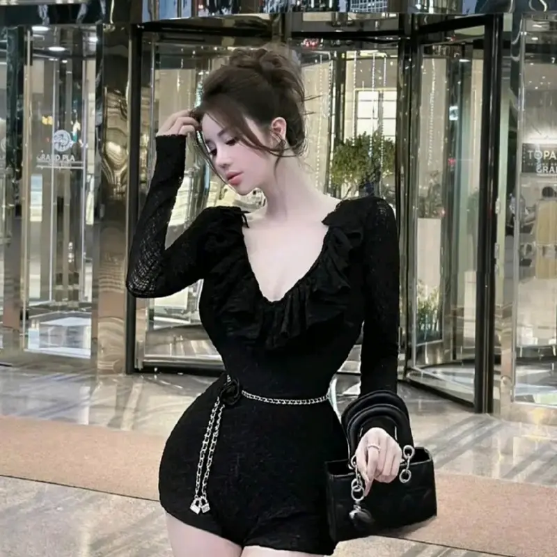 Jum ren đùi cổ bèo tròn tay dài có kem dây eo đính hoa Women Nữ 3