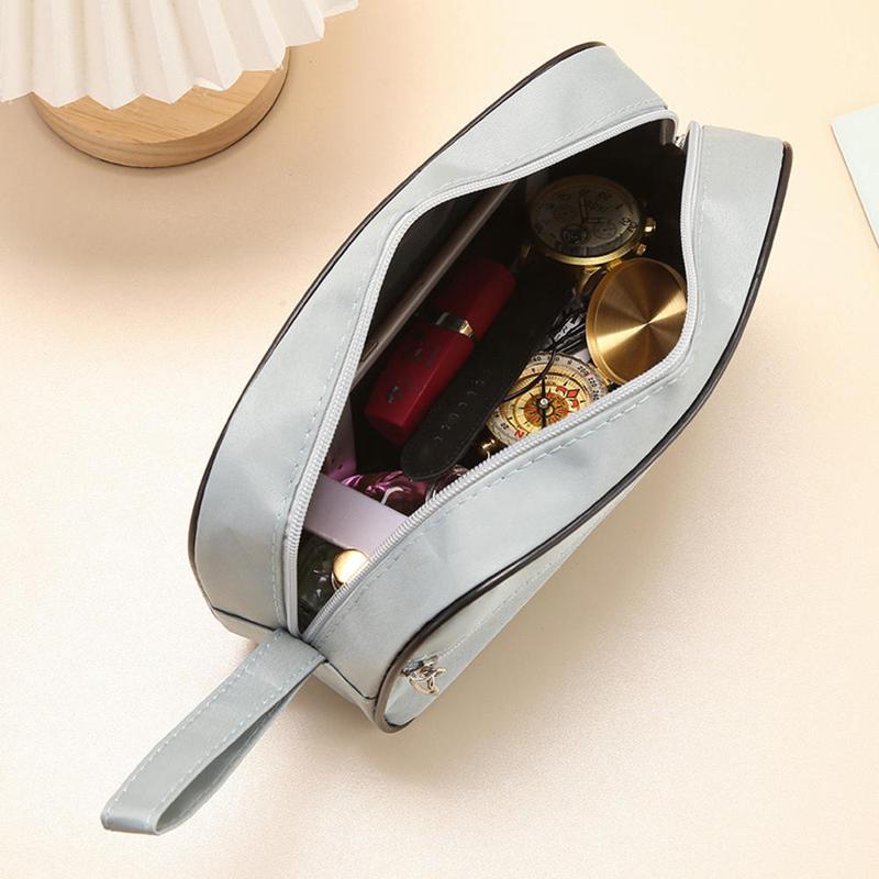 Product Introduction of Business Trip Portable Waterproof Makeup Bag Toiletry Bag Large Rustle Bag Travel Bag Makeup Storage Bag Men's 6