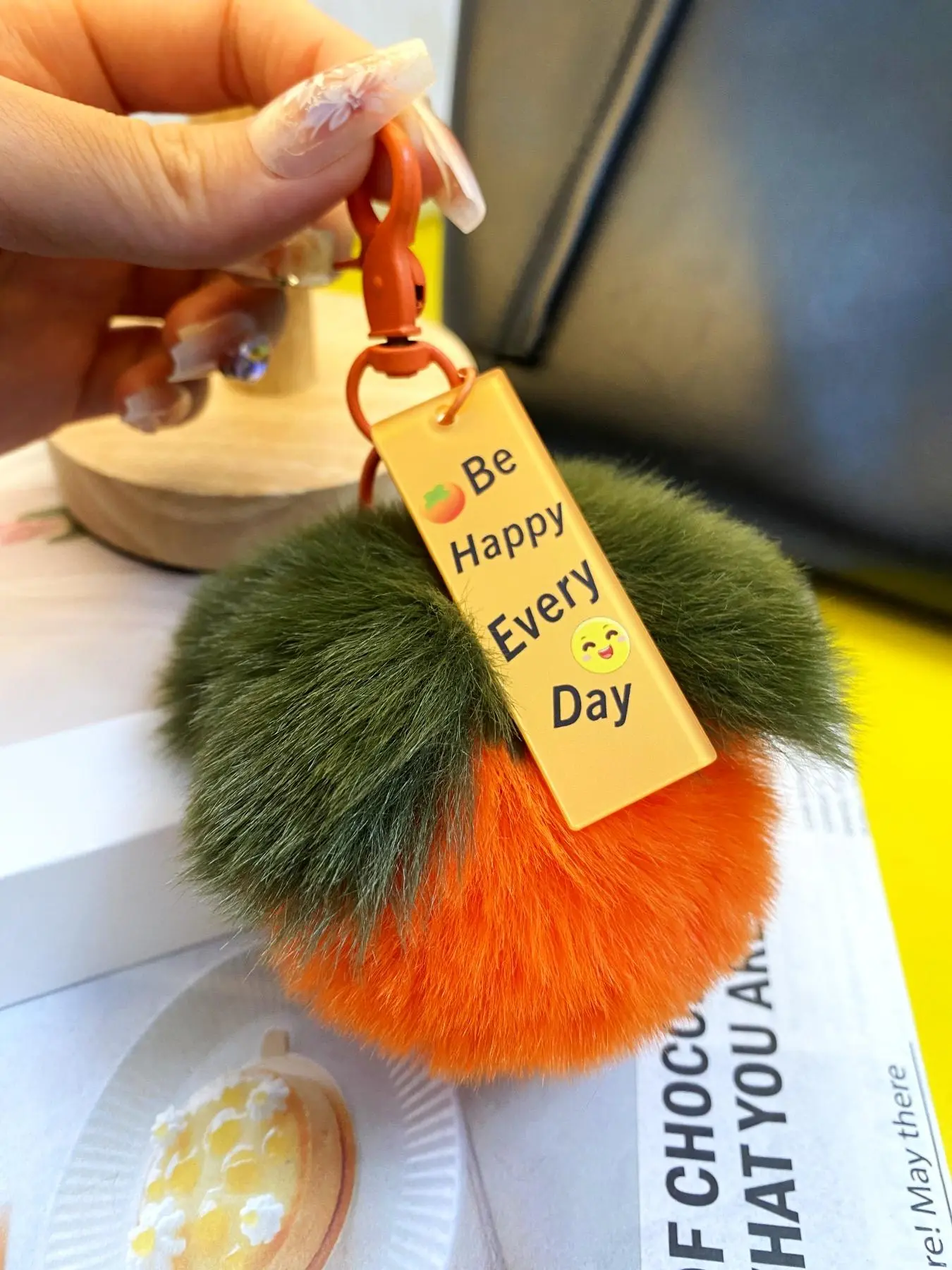 Cute Fruit Design Keychain, Soft Fluffy Keychain, Faux Fur Keychain, Fashion Accessories for Women & Men, Keychain Decoration