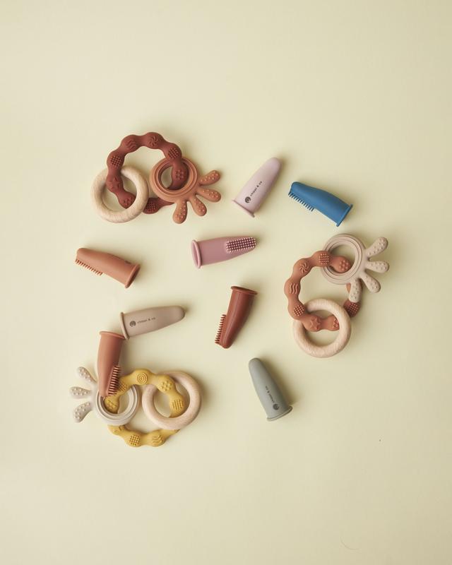 Đồ Chơi Gặm Nướu Silicone Cao Cấp Hình Sao Cho Bé CHIPPI & CO – Chuẩn Hoa Kỳ, Massage Lợi, Giảm Đau Mọc Răng, Đảm Bảo Vệ Sinh, An Toàn, Dễ Vệ Sinh, Tiện Lợi