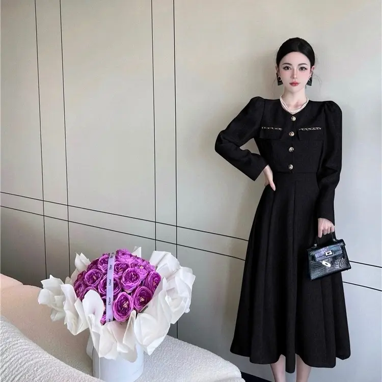 Hera set long sleeve | Korean french style set blouse midi skirt with gold lining 1