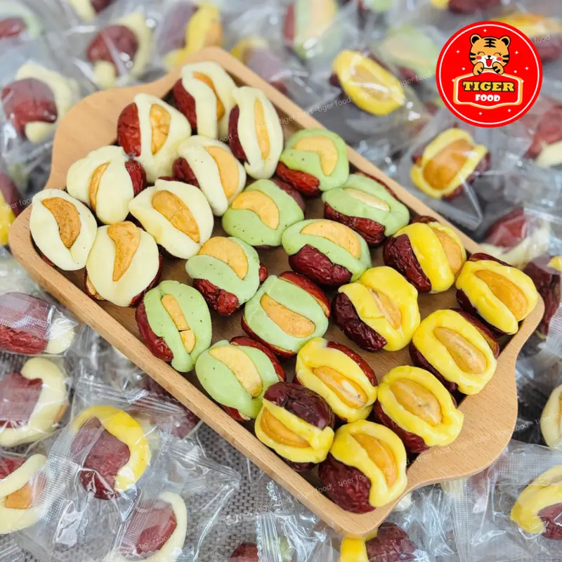 [ 1KG TÁO MIX 3 VỊ ] Táo Đỏ Kẹp Sữa Nhân Hạt Điều TIGER FOOD Táo đỏ Tân Cương kẹp sữa nhân hạt điều Mix 3 vị Matcha - Phô Mai và Truyền Thống - Đồ ăn vặt - bánh kẹo tết 2025 snack thức ăn Nuts 1