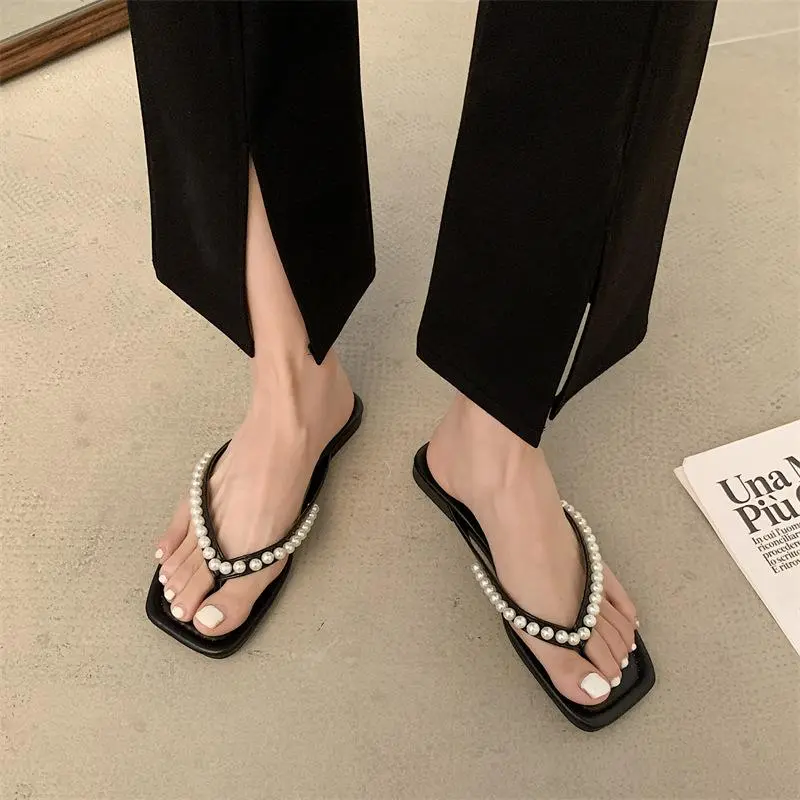 Flip flops 2025 women's Korean version square toe fashion pearl