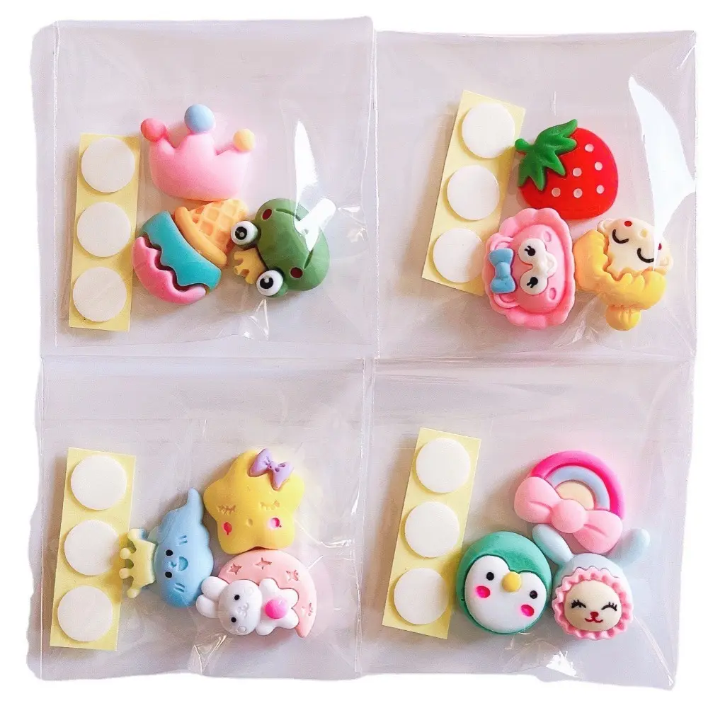 Hình Dán STICKER 3D SET 4 Chiếc Ngẫu Nhiên Đáng Yêu Trang Trí Bình Nước, Điện Thoại( Mẫu Ngẫu Nhiên - Có Kèm KEO DÁN )