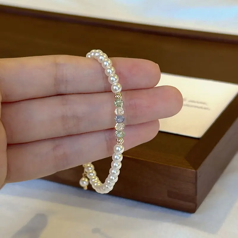Stylish and Versatile Pearl Bracelet cd  bracelet