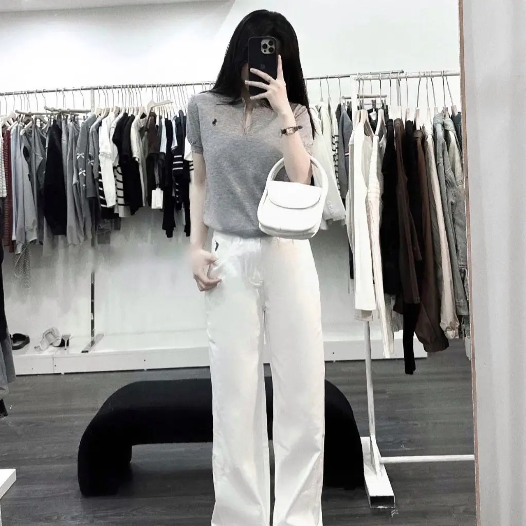 ￼Quần jeans nữ ống rộng thêu hình ngựa dáng dài trùm giầy hàng siêu hot