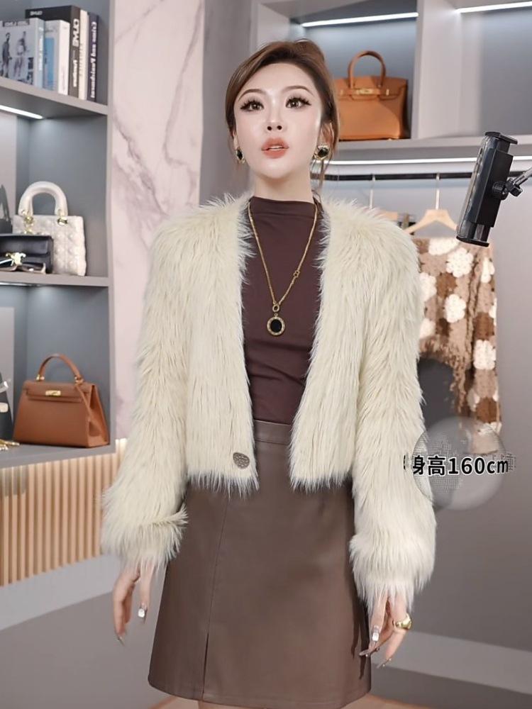 Product Introduction of 2024 Autumn and Winter New High-End Popular One-Button Short Woolen Coat for Women Fashionable Stylish All-Match Long Sleeve Fashion 7