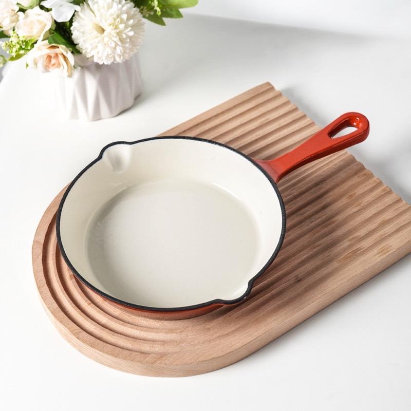 Chảo gang tráng men Kitchen Happiness có cán dùng cho mọi loại bếp ( không kèm nắp ) 2