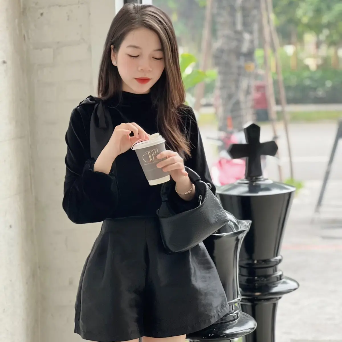 Beibee- Áo nhung hàn phối nơ vai cổ trụ