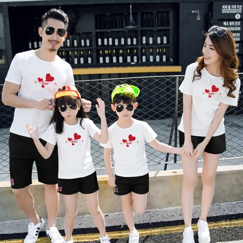 Trang Phục Mùa Hè Cho Cha Mẹ-Con Cái, Phong Cách Người Nổi Tiếng Trên Internet, Quần Áo Mới Cho Cả Gia Đình, Gói Gia Đình Ba Mảnh, Áo Phông ngắn Tay Cho Cha Mẹ-Con Cái, Thời Trang, 2024