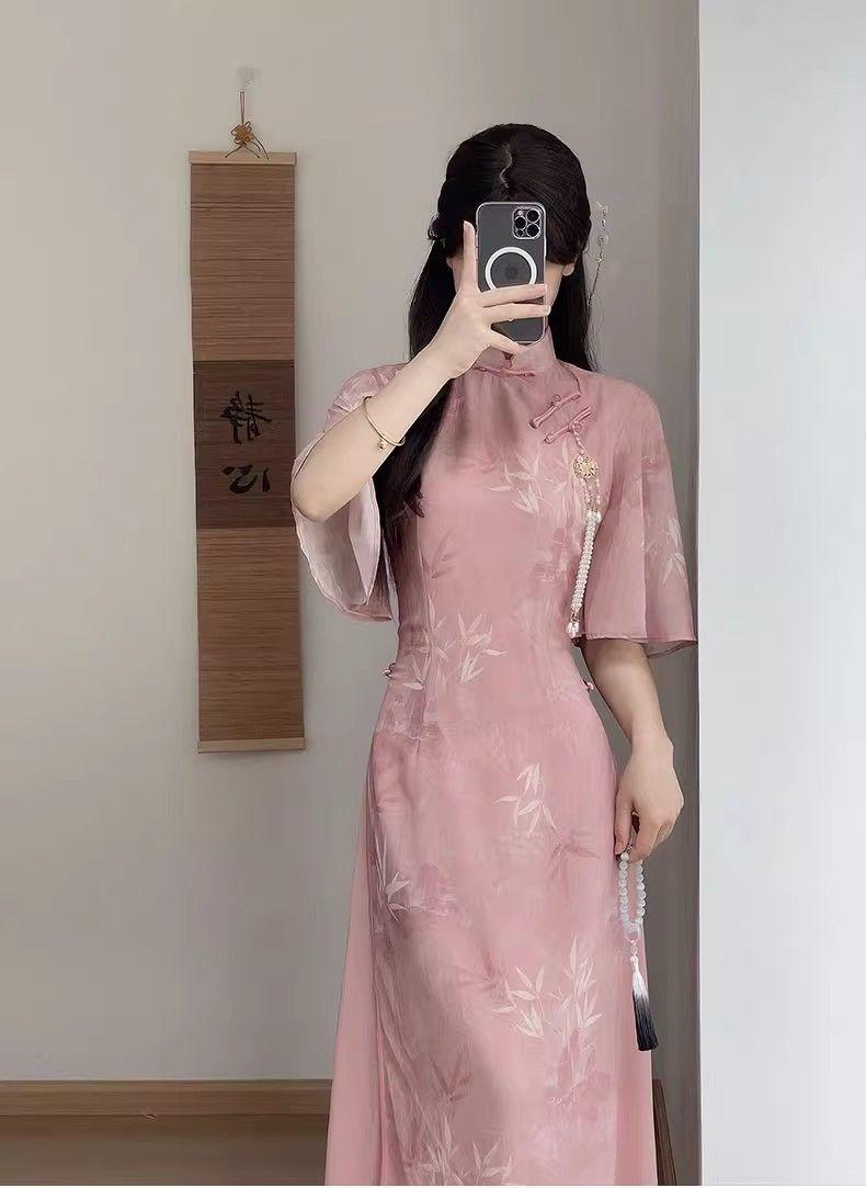 Product Introduction of Áo Dài, Sườn Xám Ao Dai Hồng, Thiết Kế Trung Quốc Mới, Cải Tiến Mới, Thích Hợp Cho Các Cô Gái Trẻ Và Dáng Ôm, Mặc Mùa Hè, Thích Hợp Cho Các Hoạt Động Hàng Ngày, Quần Áo Trà 10
