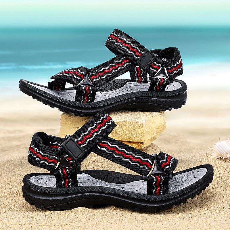 Product Introduction of 2024 Children's Sandals Summer New Girls' Sports Beach Sandals Children's Non-Slip Medium and Big Children Boys' Soft Bottom Student School Shoes 4
