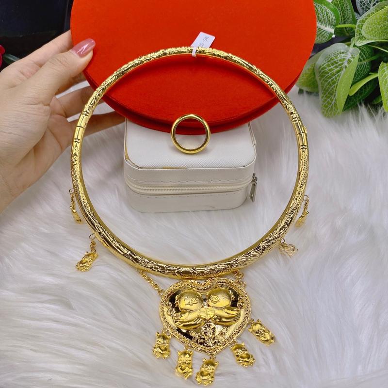  Bộ kiềng cưới và nhẫn 1 lượng mạ vàng 9999 giống thật không phân biệt được bằng mắt thường kèm hộp đỏ 