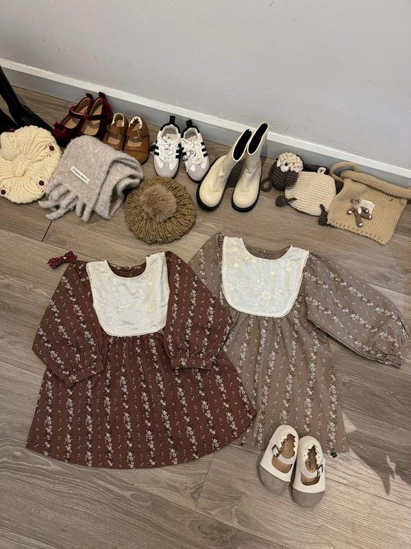 [557] Váy Babydoll Hoa Nhí Phối Cổ Trắng Cho Bé Gái