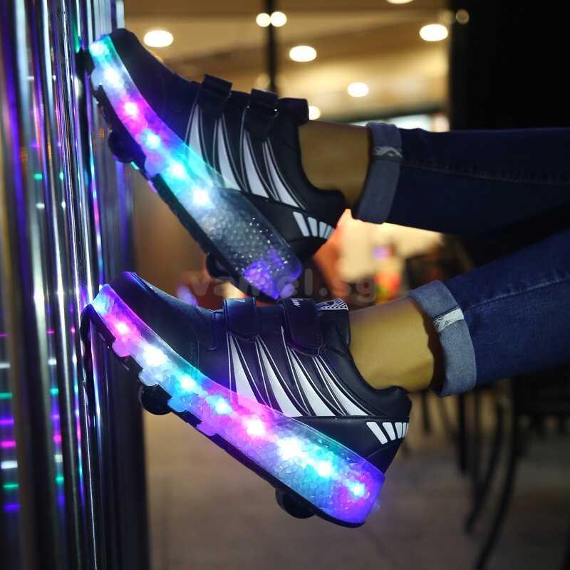 Product Introduction of Size 27 43 Kids Led Light Shoes Children Roller Skates Boy And Girls Sneakers 4