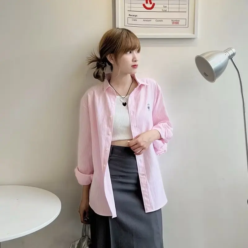 Áo sơ mi kẻ sọc thêu gấu chất vải oxford dày dặn 1