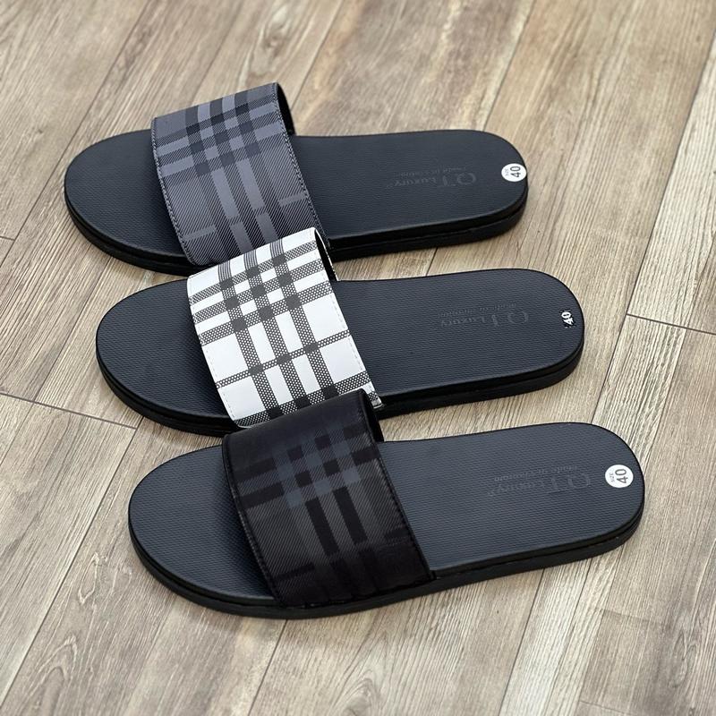 Dép Lê { Mã K 18 } Dép quai ngang kẻ ô màu Đen , Trắng, Xám , mặt đế nhám mềm êm và Khâu quai đế bằng cao su cao 2cm  Dép Lê  Nhung