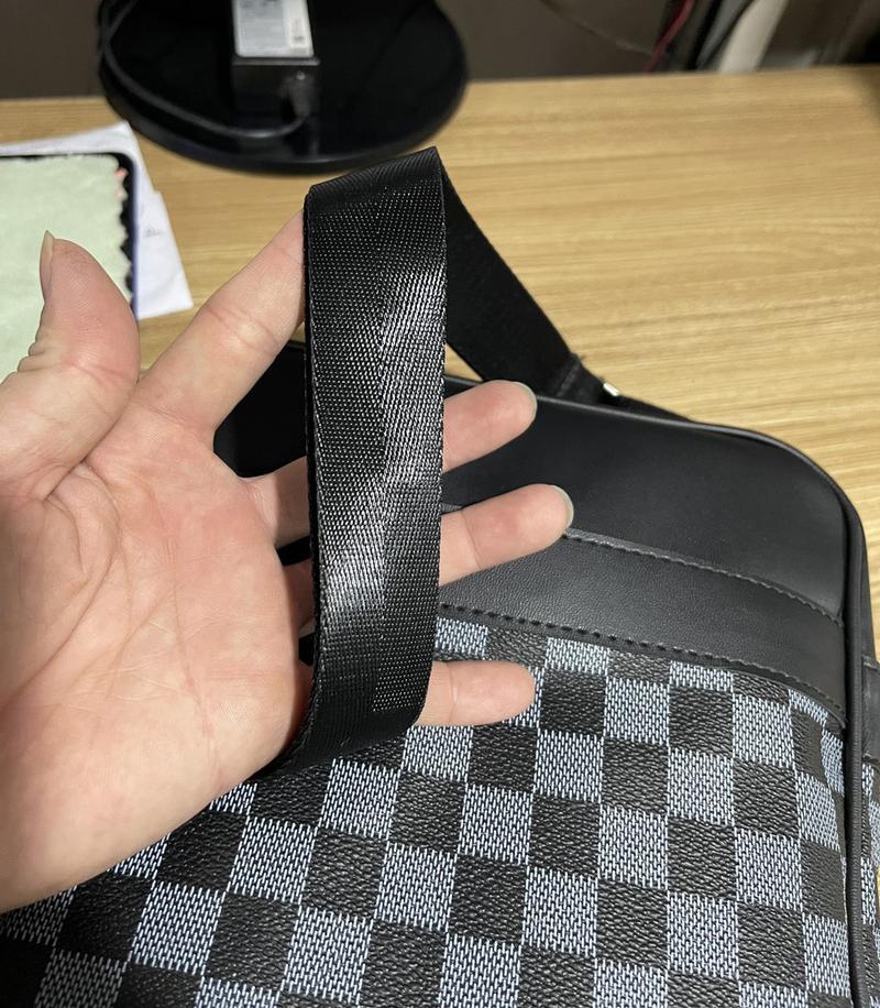 Product Introduction of Túi đeo chéo Học sinh caro cao cấp da loại 1 đẹp dẻo mịn F53 [Hình thật] Bag 32