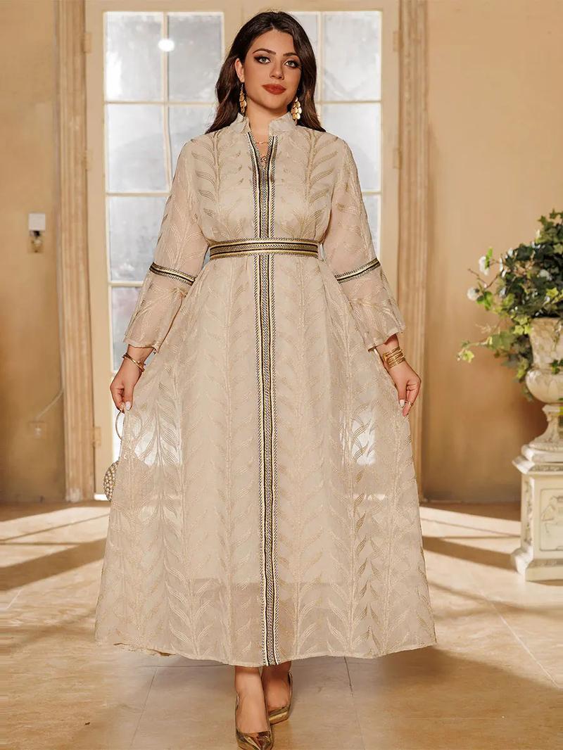 Product Introduction of Dubai Embroidery Abaya With Belt For Muslim Woman Notched Stand Collar Flare Sleeve Elegant Loose Moroccan Saudi Kaftan 5