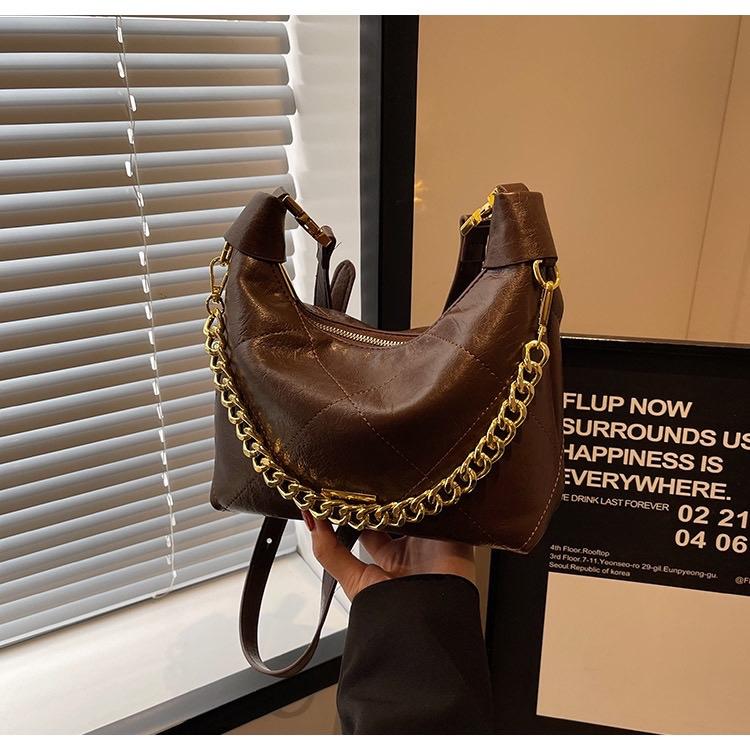 Túi xách da mềm bán nguyệt size 23cm phối dây xích vàng cao cấp, đeo vai, đeo chéo