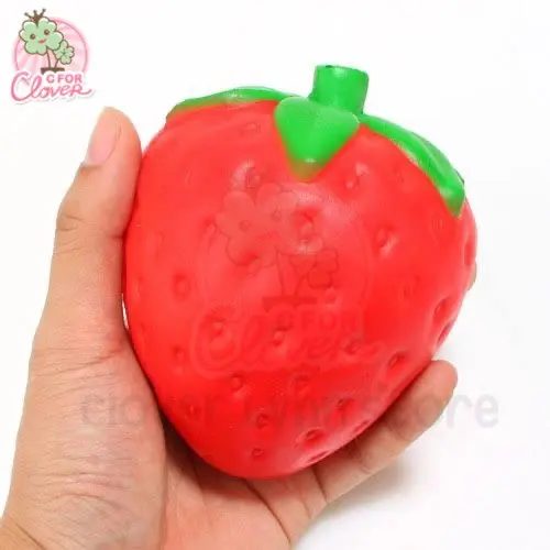 JUMBO STRAWBERRY SQUISHY besar 1