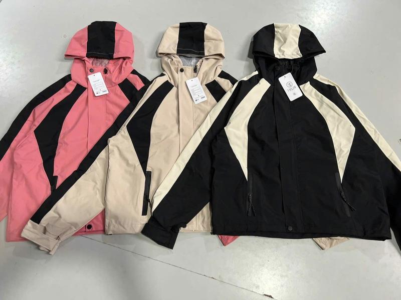 Product Introduction of Áo khoác gió Nữ pha màu phom rộng và dài có mũ dành cho các bạn < 1m65 nặng < 65kg shop Long 1