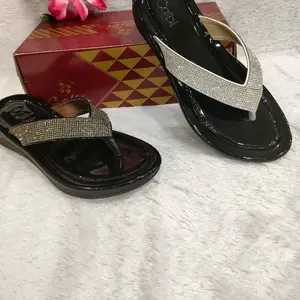 Sandal Hak pendek Wanita