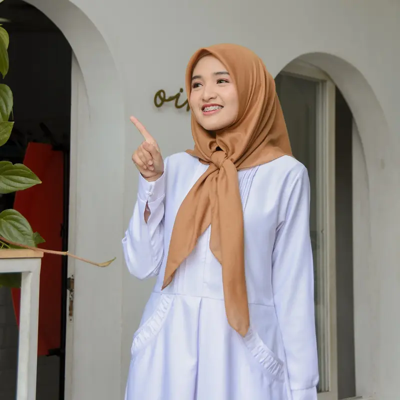 Original Paris Premium / Hijab Paris Premium / Kerudung Paris VIRAL Empat Segi Square Muslim Voal 1