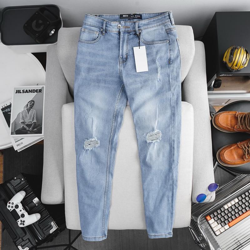 Quần jean nam xanh nhạt rách gối slim fit ôm dáng VNXK Menswear Có Túi Pants