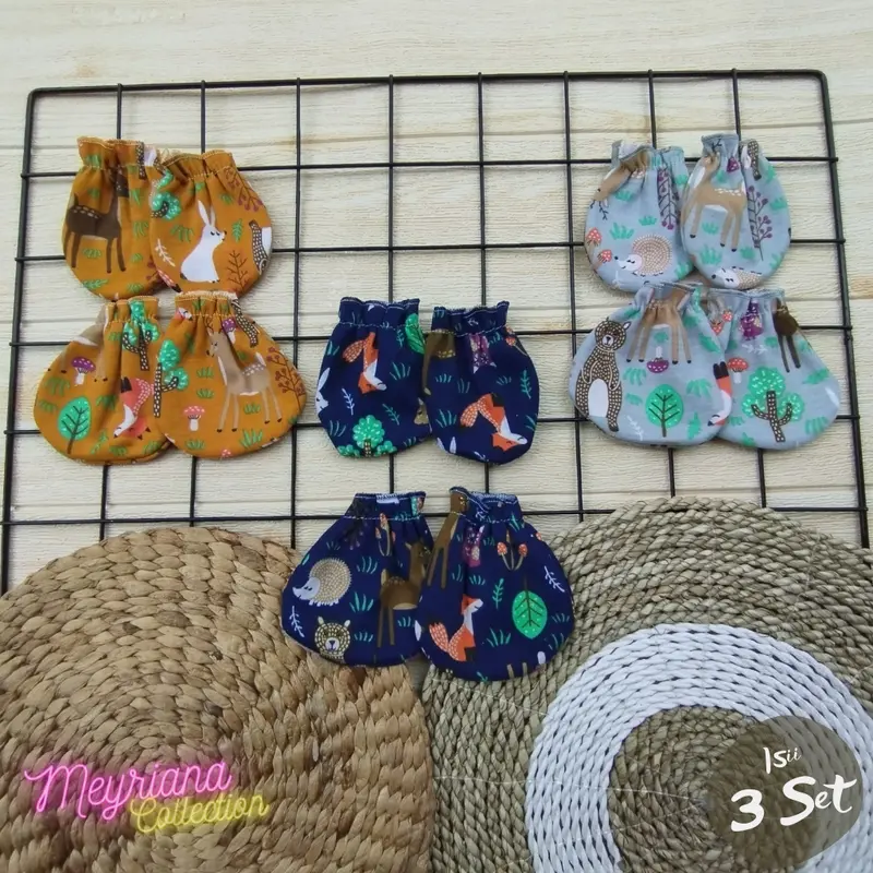 6 Set Sartaki Bayi 3 Sarung Tangan Bayi 3 Sarung Kaki Bayi Motif Printing Animlas Zoo 0