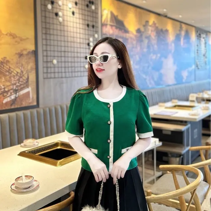 Ladies fashion Áo kiểu cộc tay viền cổ phối tròn nữ . Thời trang công sở , thiết kế trẻ trung Top Sơ Mi Shirt Màu Trắng Women Cổ Tròn 4