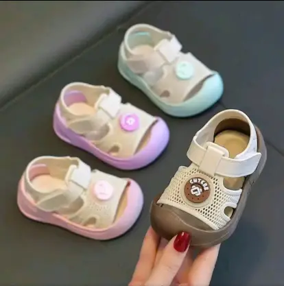 [New deal rẻ]Sandal MÃ BM03- Dép quai hậu bé trai, bé gái mẫu nhí bít mũi chống trơn trượt, chống vấp , đế cao su mềm êm 18-29