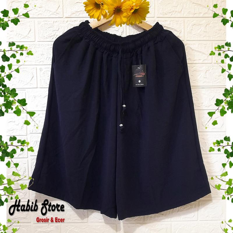 Product Introduction of Celana kulot JUMBO pendek dari bahan cringkel berkualias bisa di pakai sehari-hari Shorts Wanita 4