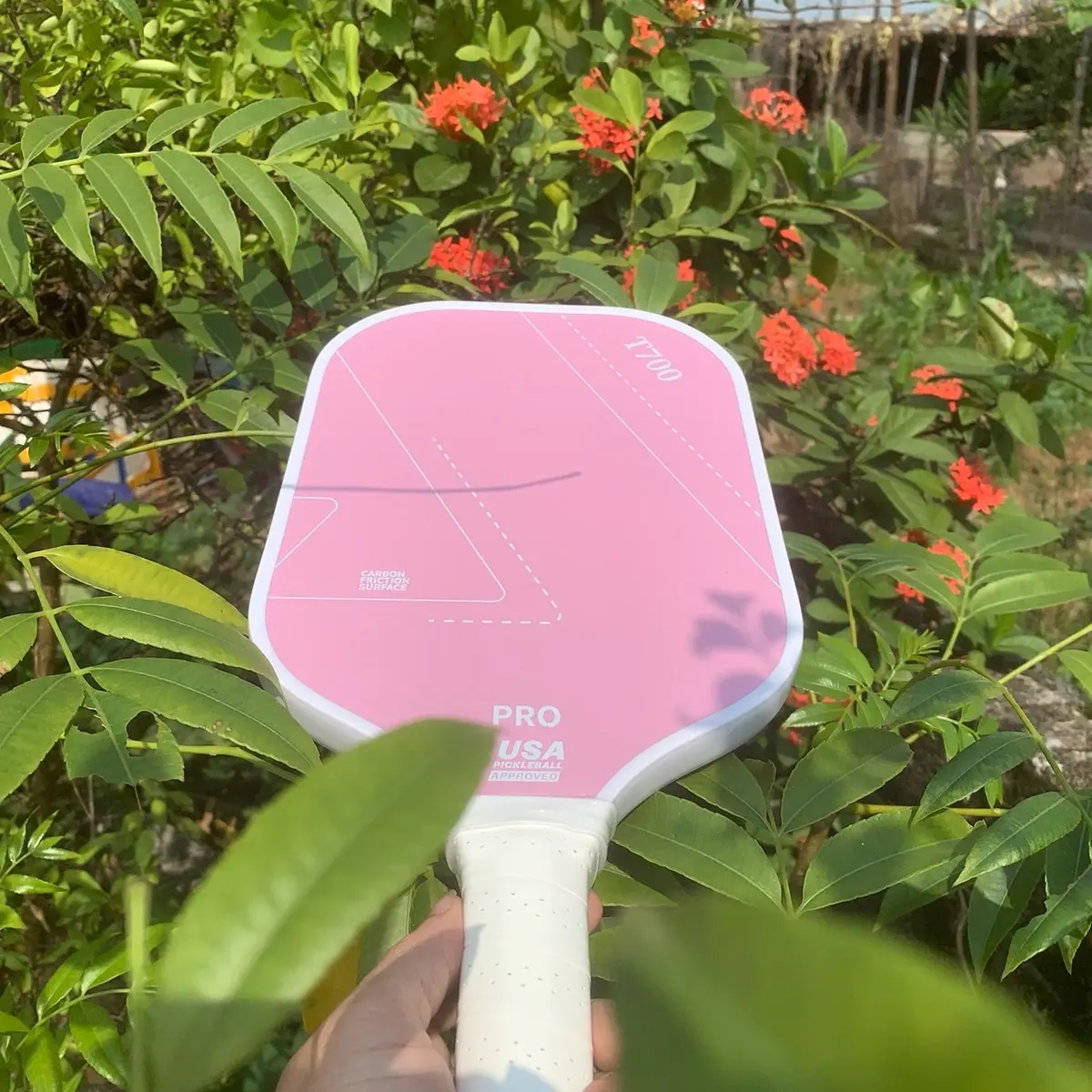 T700pro cải tiến t700 Bảo Hành 3 Tháng + 1 bóng 1 cuốn cán các bon fillber mặt nhám có trợ lực có chống rung