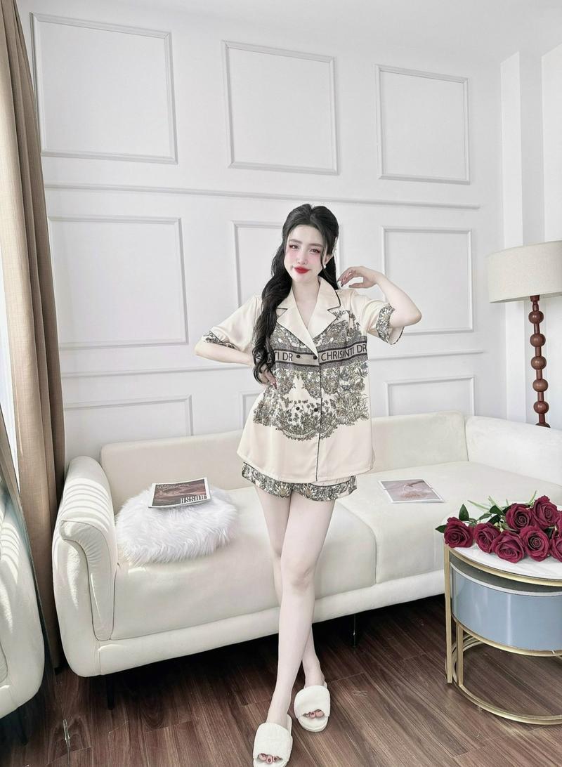Product Introduction of Đồ bộ đùi lụa Latin fom vest 4 cúc bọc - size dưới 70kg  Women 11