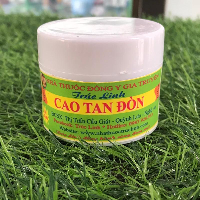 Cao tan đòn Trúc Linh không tặng quà