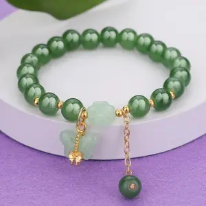 Gelang Manik Manik Hijau Keberuntungan Dengan Liontin Cantik